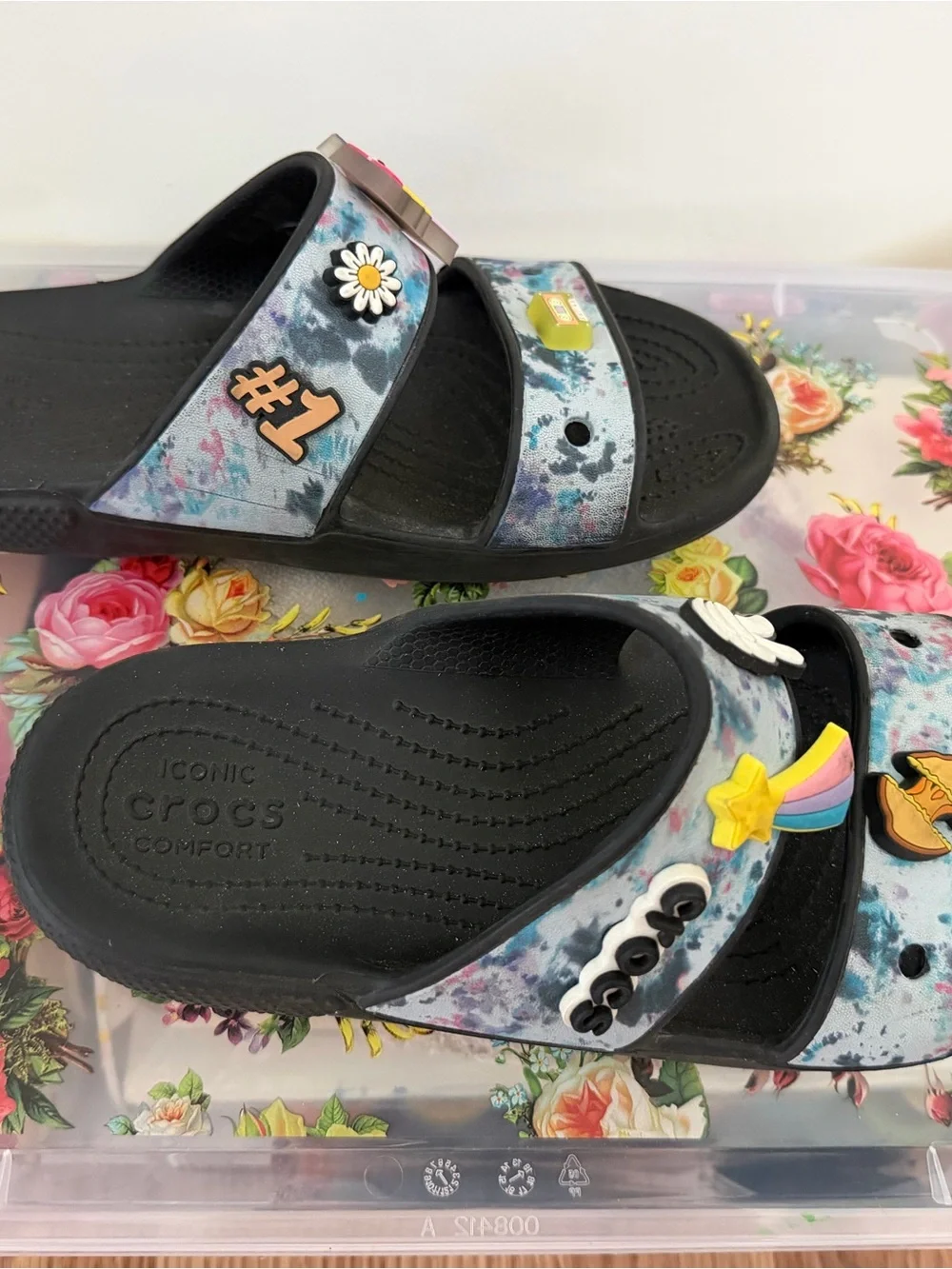 Kids Iconic Comfort Tie-Dye Croc Sandals with Removable Charms - Black & Blue